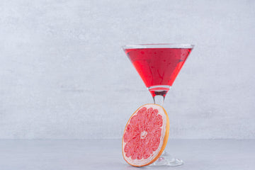 Complete Guide to the Cosmopolitan Cocktail
